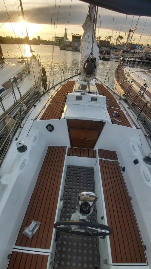 ホテル Velero En Puerto De Valencia - E&M Boats エクステリア 写真